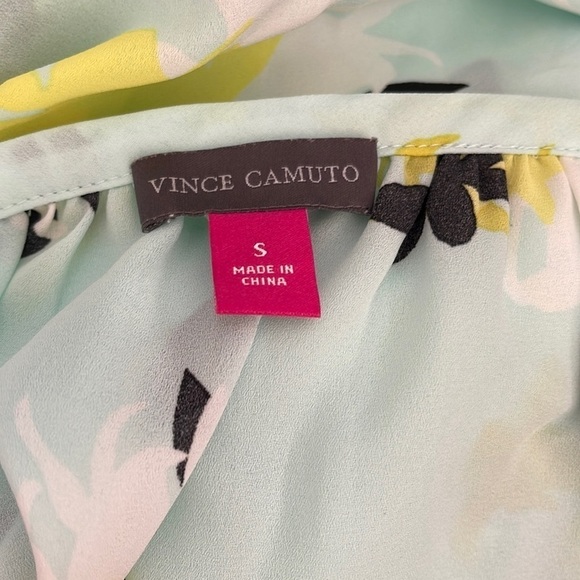 Vince Camuto Floral Blouse l SIZE S - Picture 6 of 7